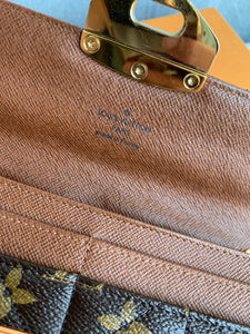 Louis Vuitton Etoile Sarah Monogram Wallet – Southern Daisies Boutique