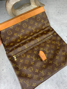 Louis Vuitton Clutch