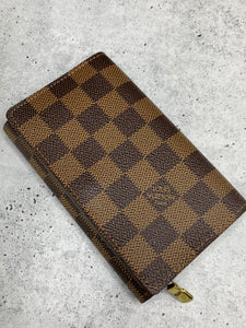 Louis Vuitton Short Wallet