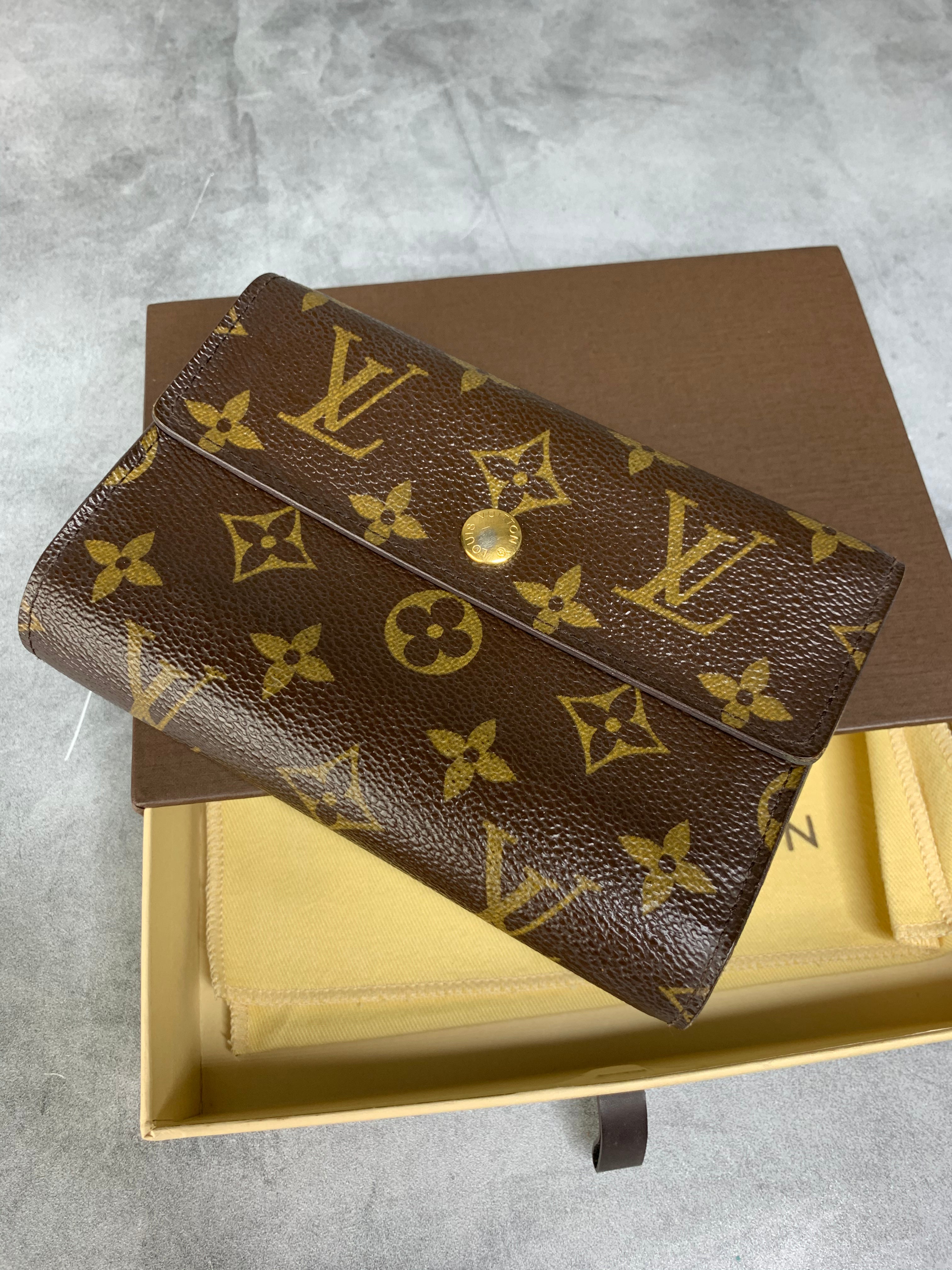 Louis Vuitton Wallets for sale in Knowlton, New Jersey