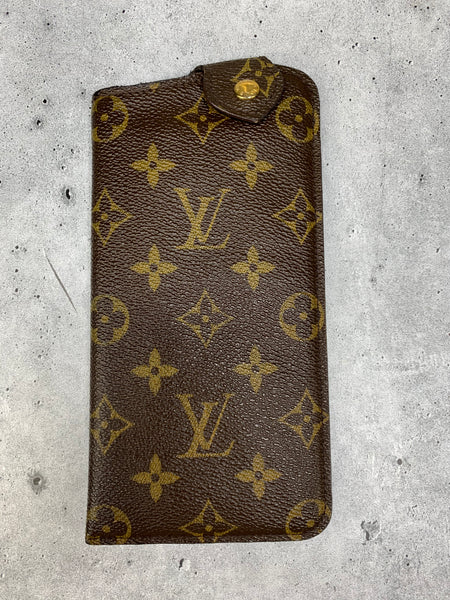 Louis Vuitton Short Compact Wallet – yourvintagelvoe