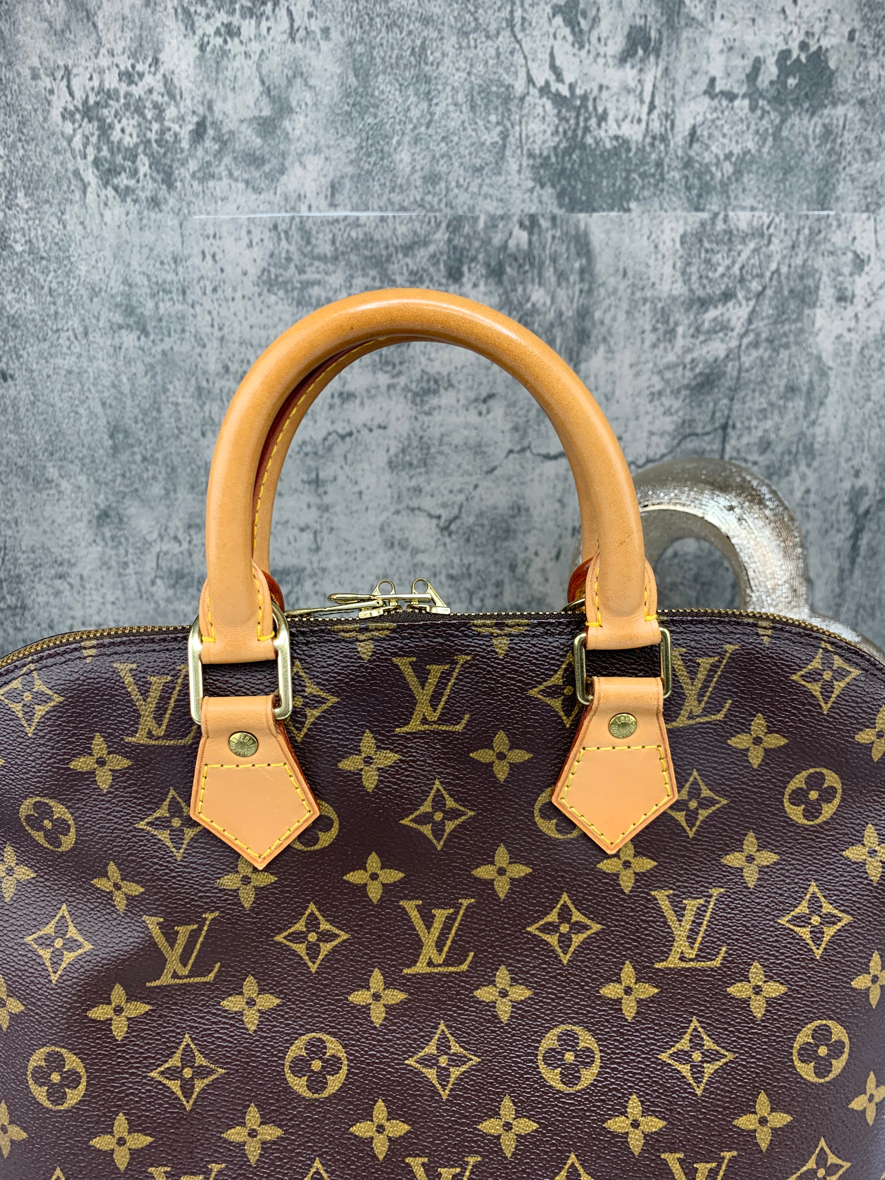 Louis Vuitton Alma PM