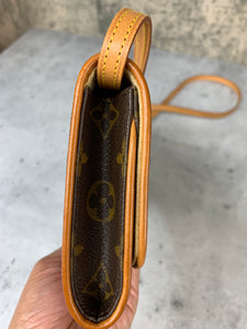 Louis Vuitton Twin Pochette GM