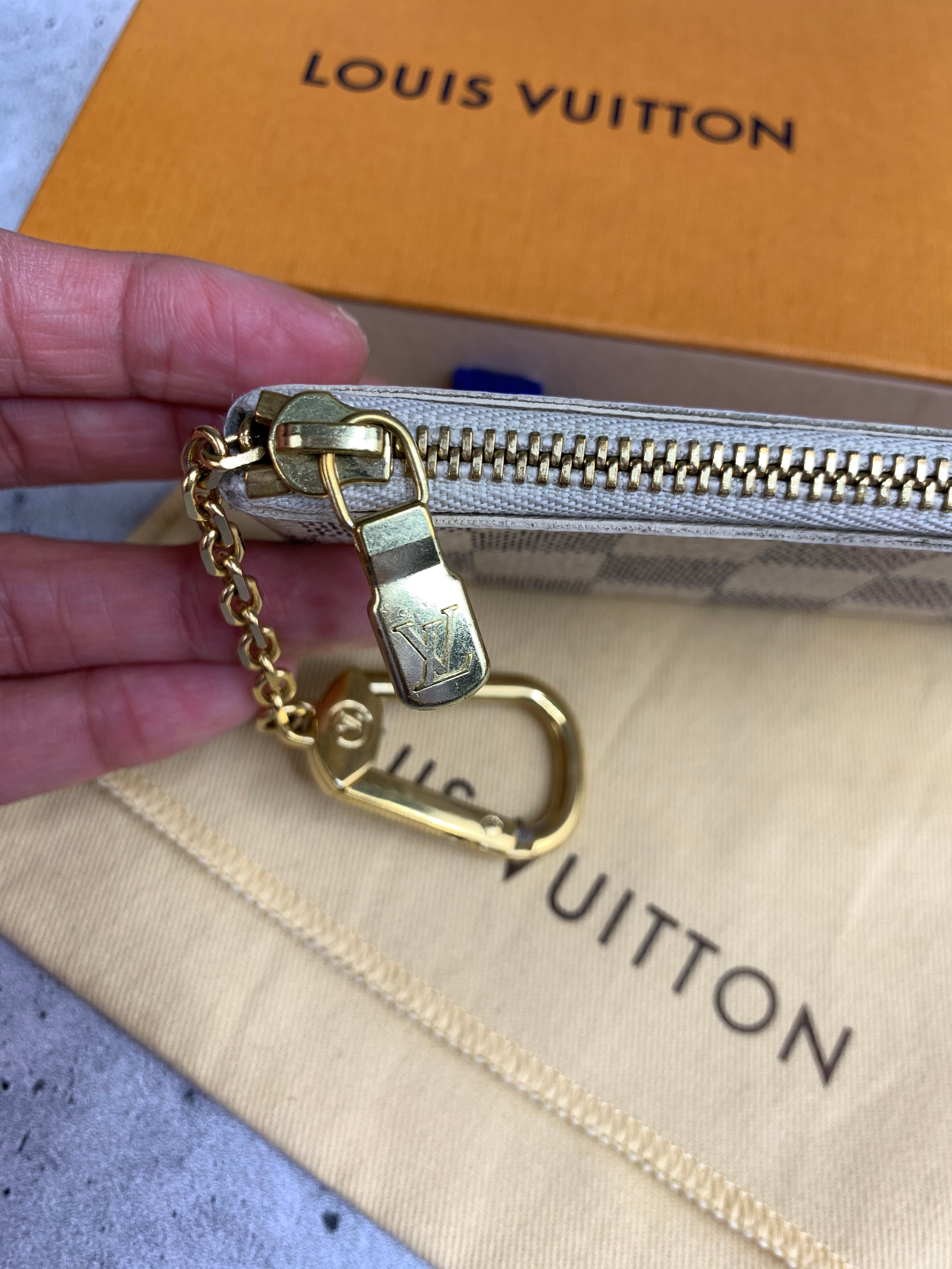 Louis Vuitton Key Pouch Azur – yourvintagelvoe