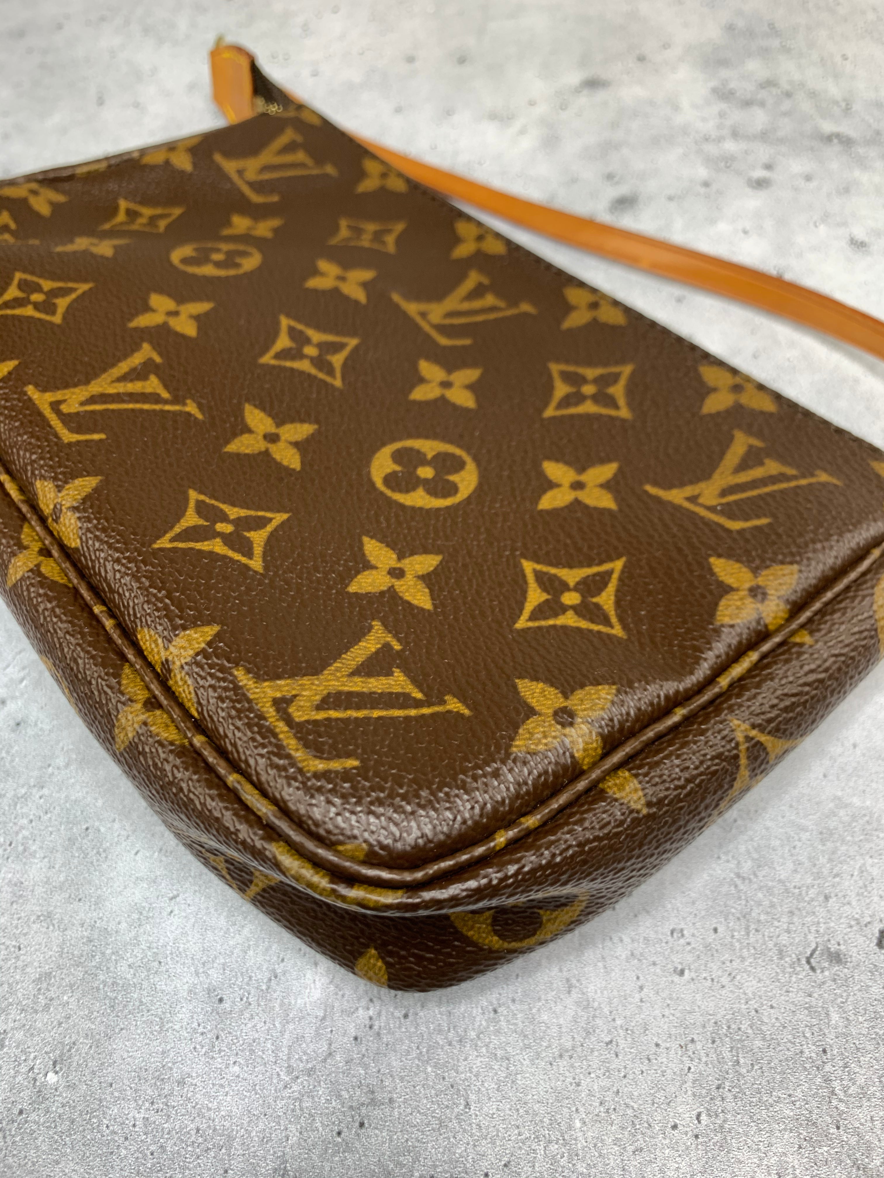 Louis Vuitton Pochette Accessories