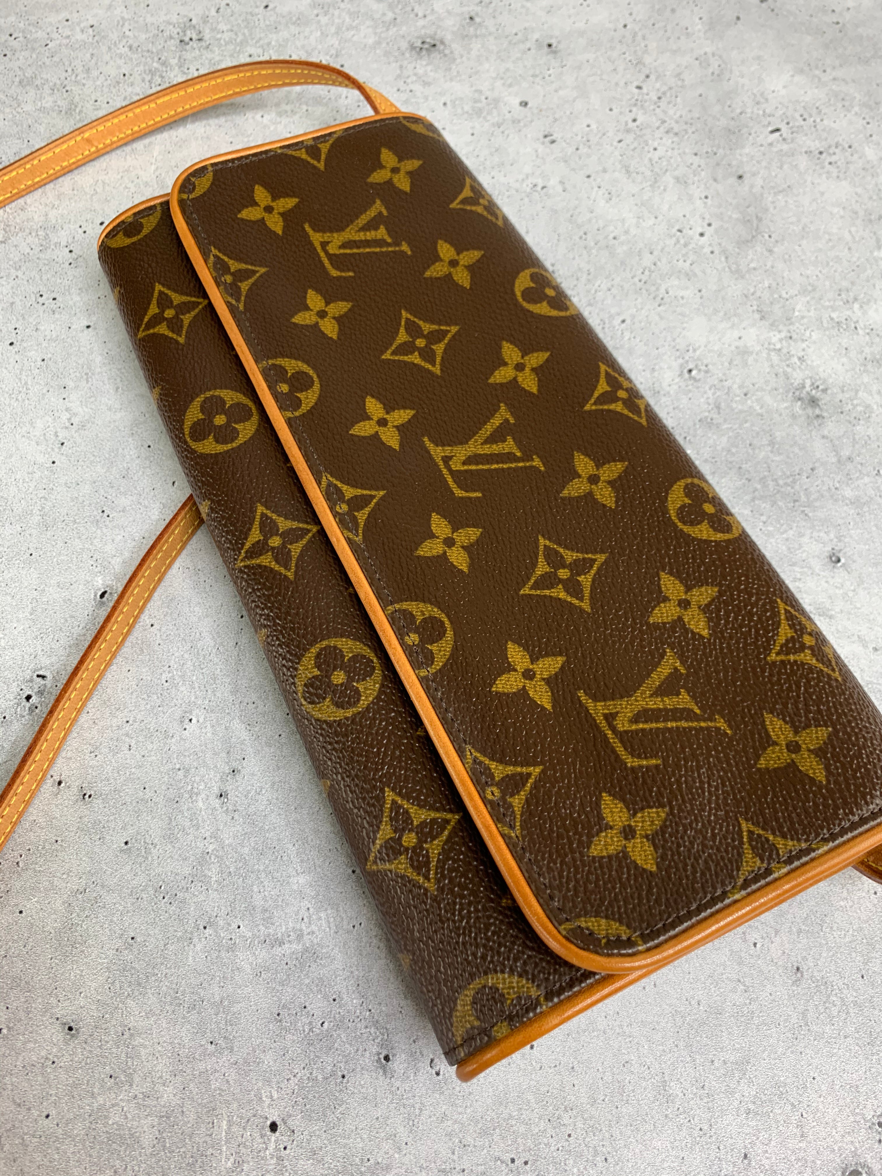 Louis Vuitton Twin Pochette GM