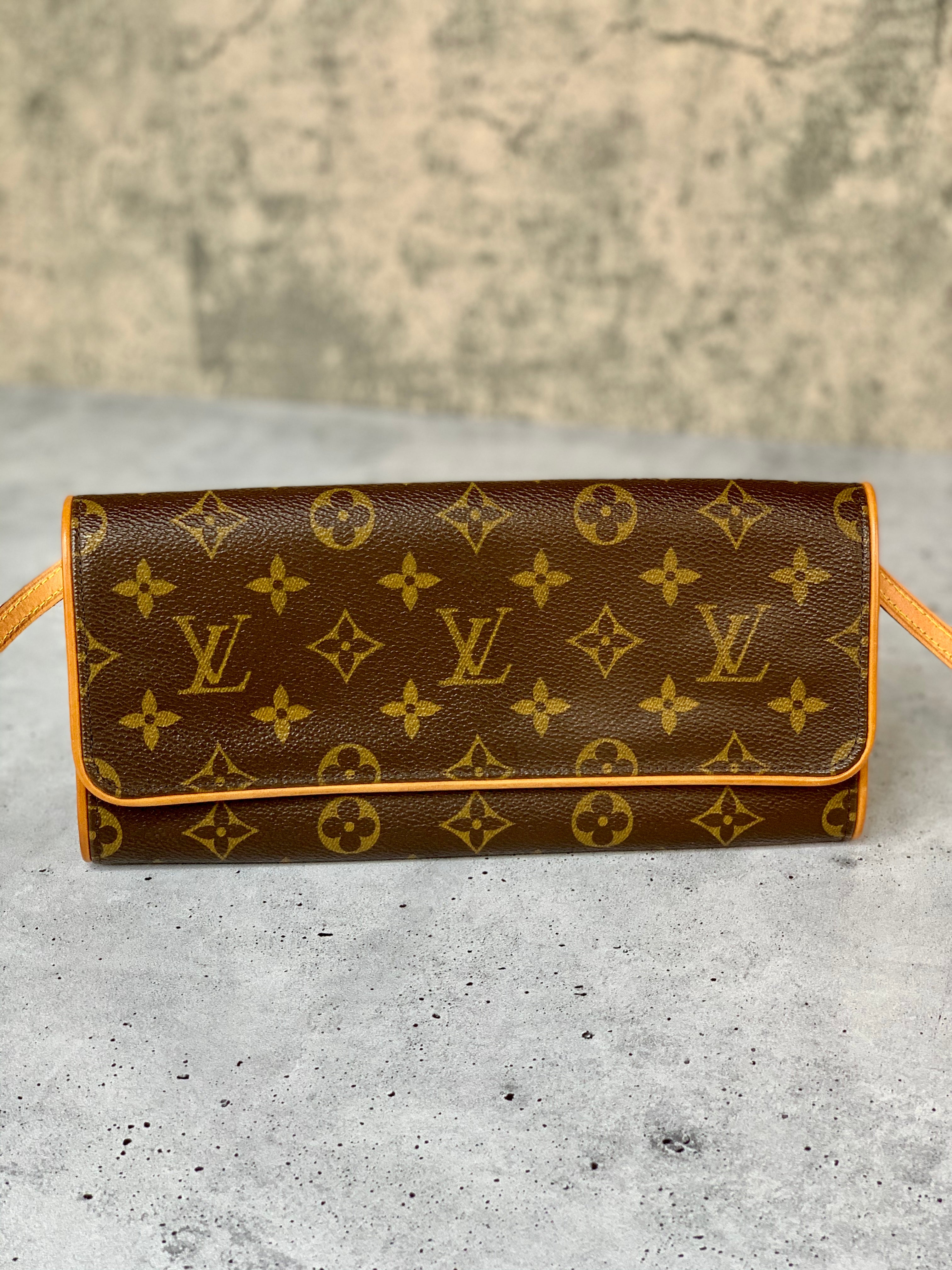 Louis Vuitton Twin Pochette GM