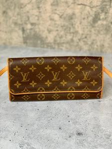 Louis Vuitton Twin Pochette GM