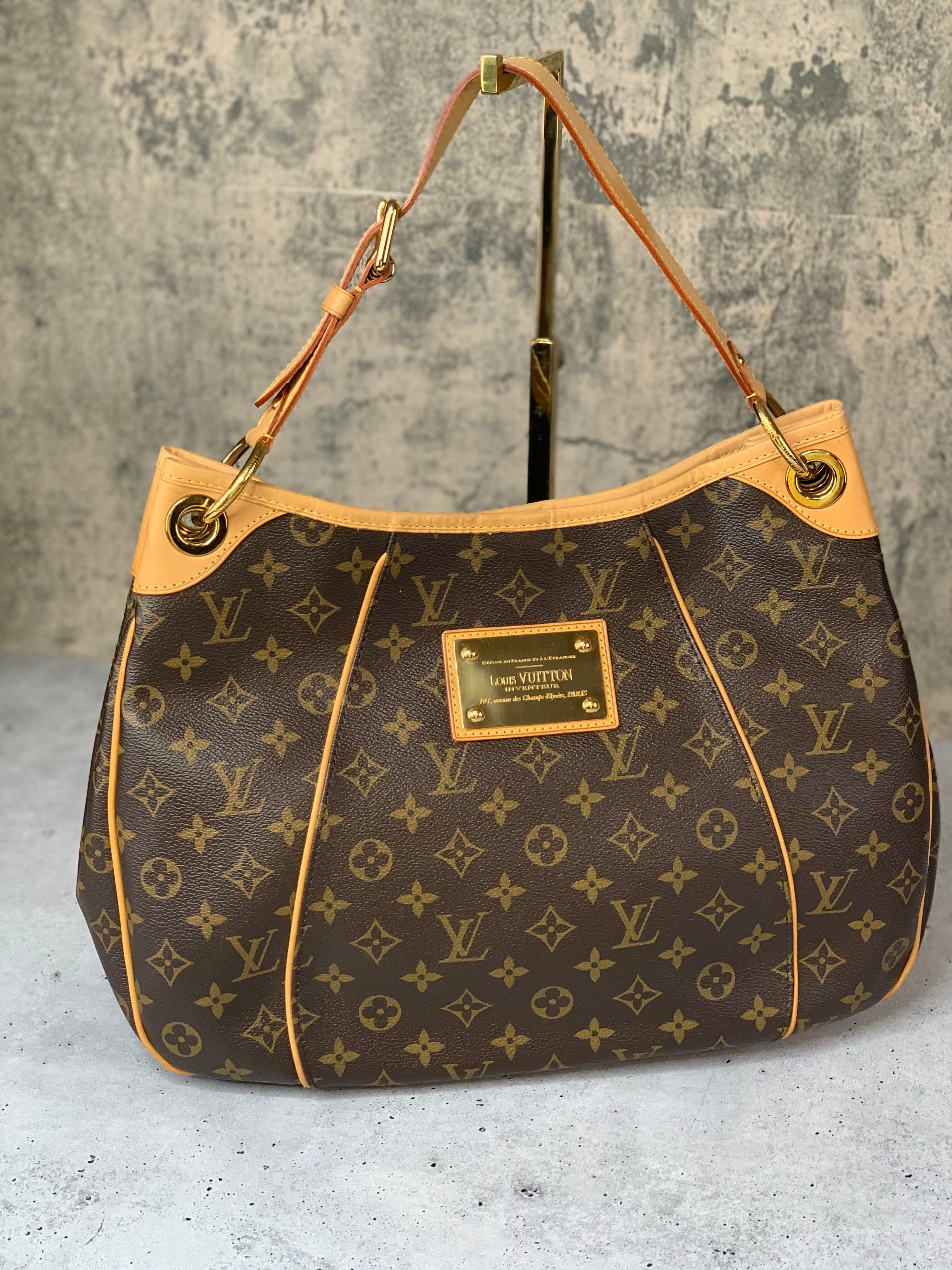 Louis Vuitton Galliera PM