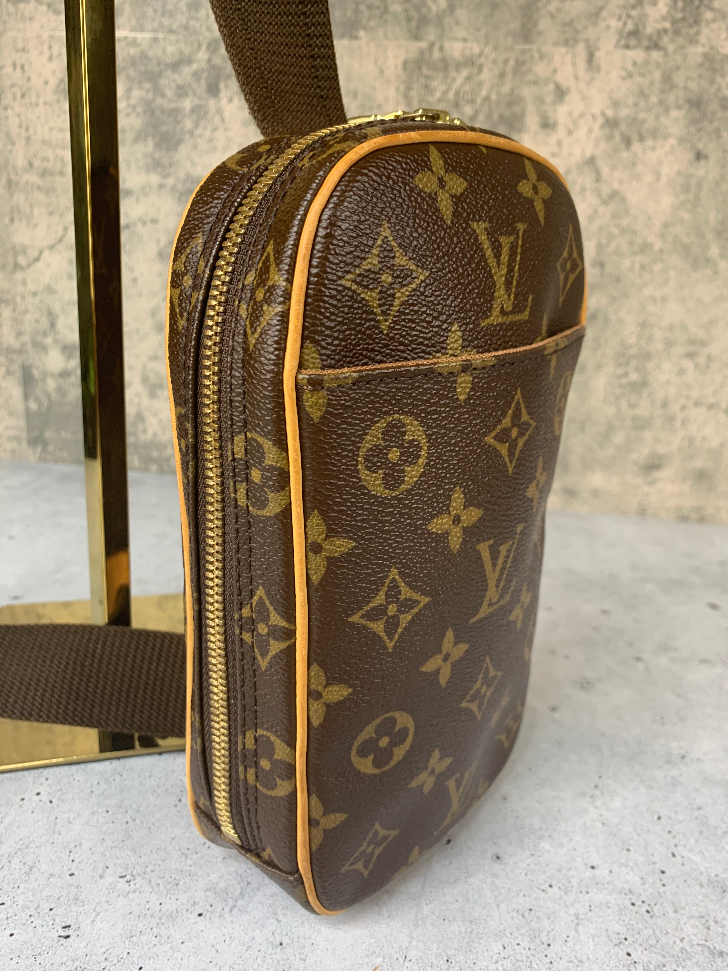 Louis Vuitton Pochette Gange