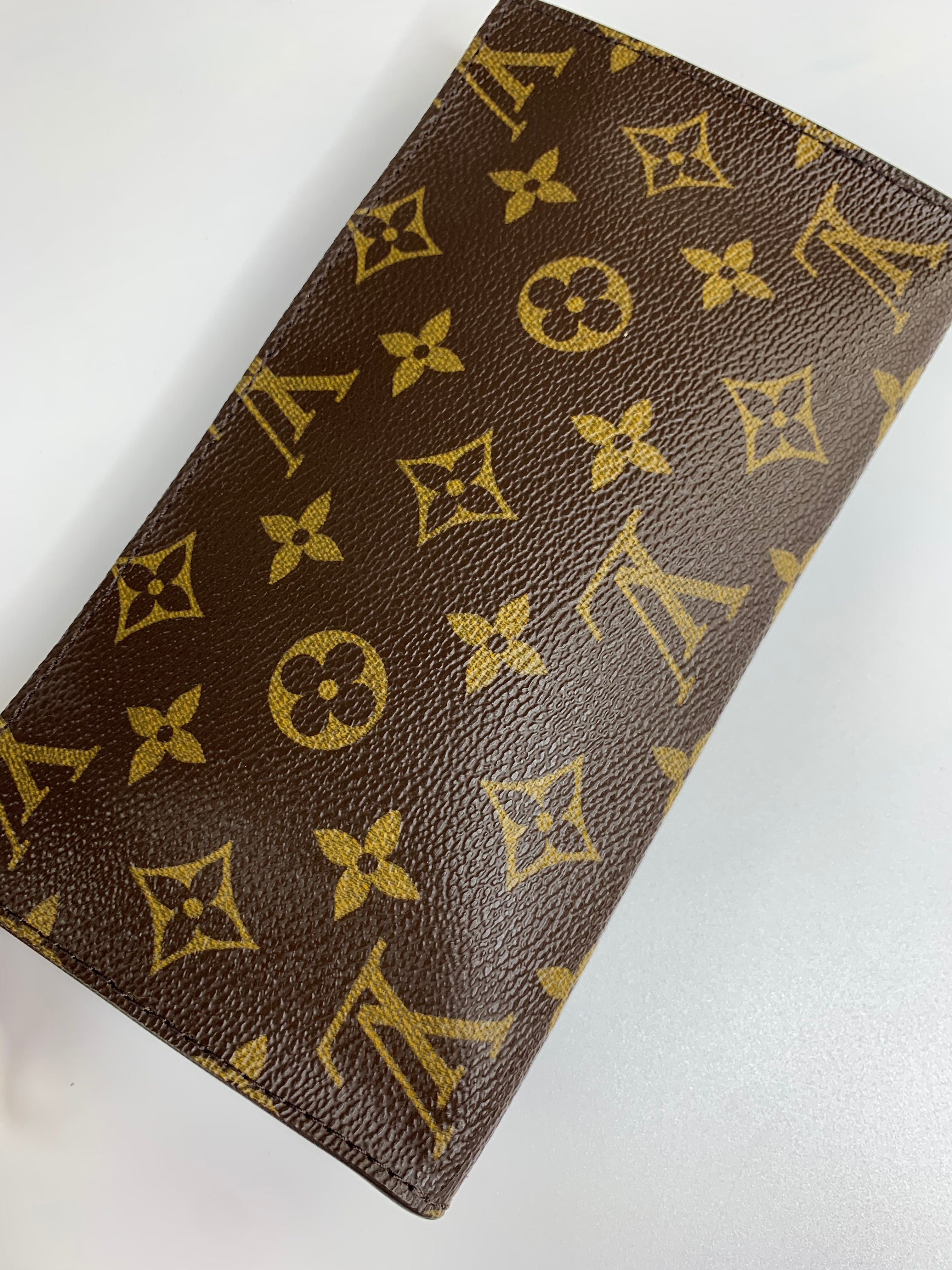 Louis Vuitton Bucket Pouch GM