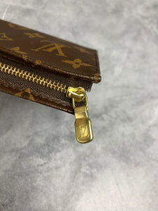 Louis Vuitton Zippy Coin/Card Holder – yourvintagelvoe