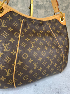 Louis Vuitton Galliera PM