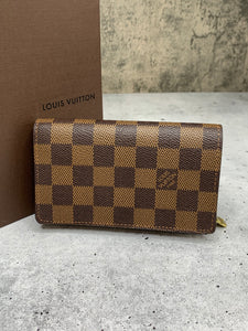 Louis Vuitton Short Wallet