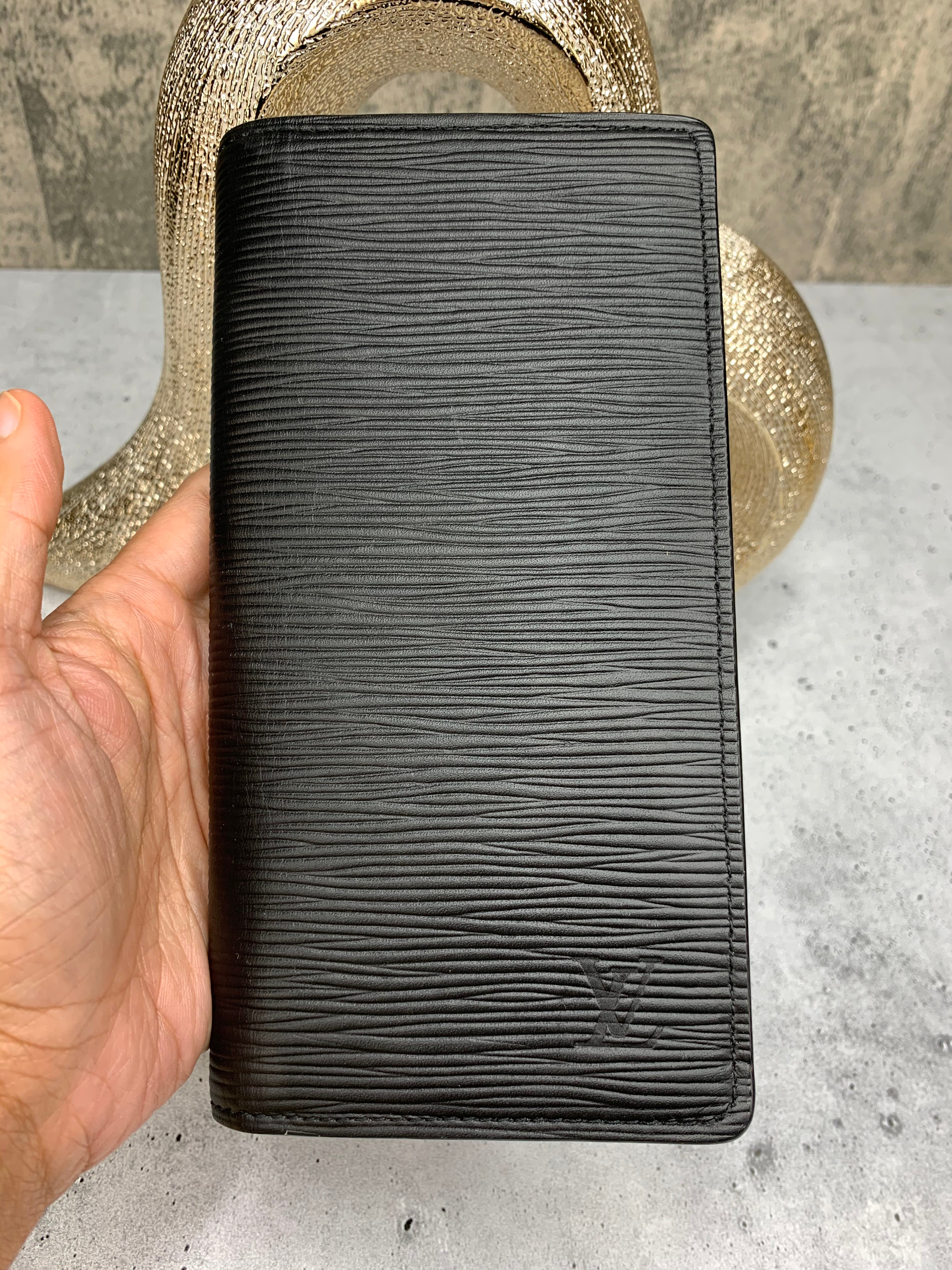 Louis Vuitton Brazza Wallet