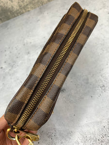 Louis Vuitton Clutch