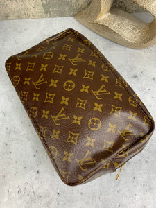 Louis Vuitton Trousse 28