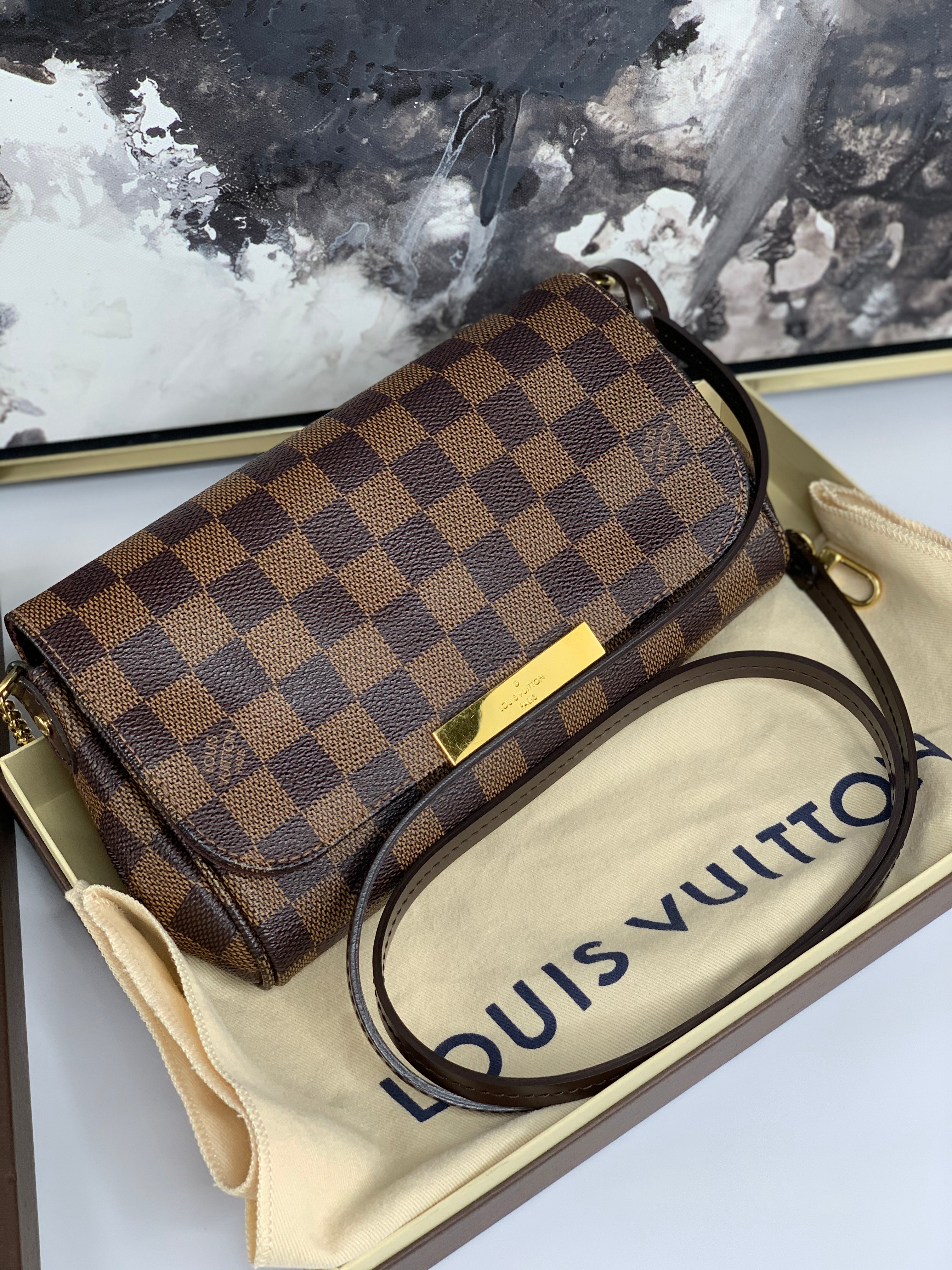 Louis Vuitton Favorite PM