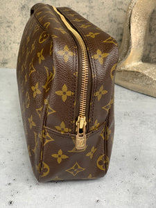 Louis Vuitton Trousse 28