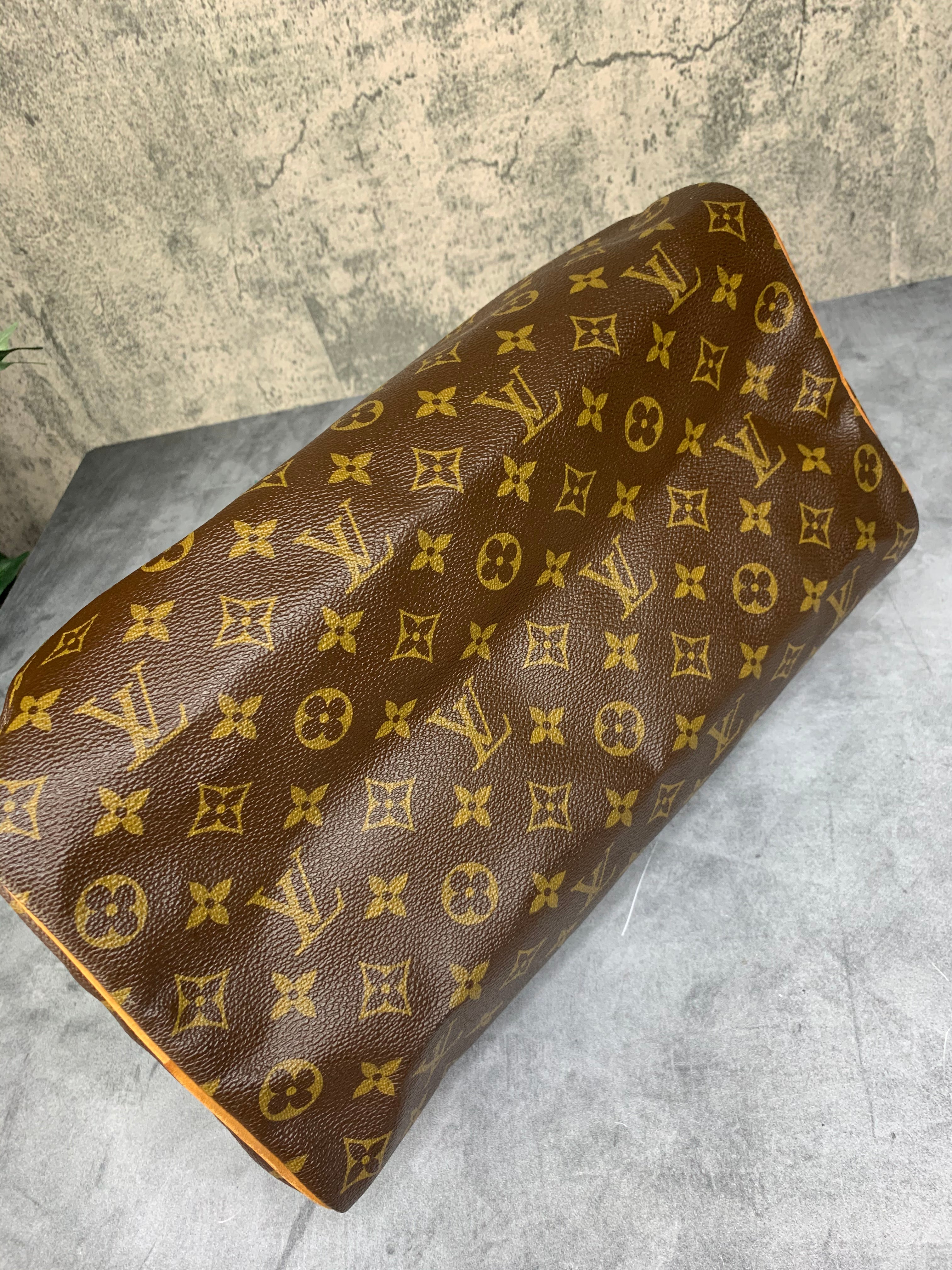 Louis Vuitton Speedy 35