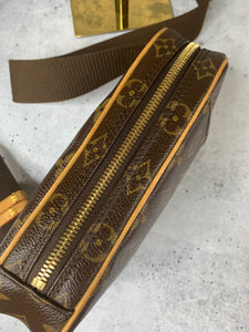 Louis Vuitton Pochette Gange