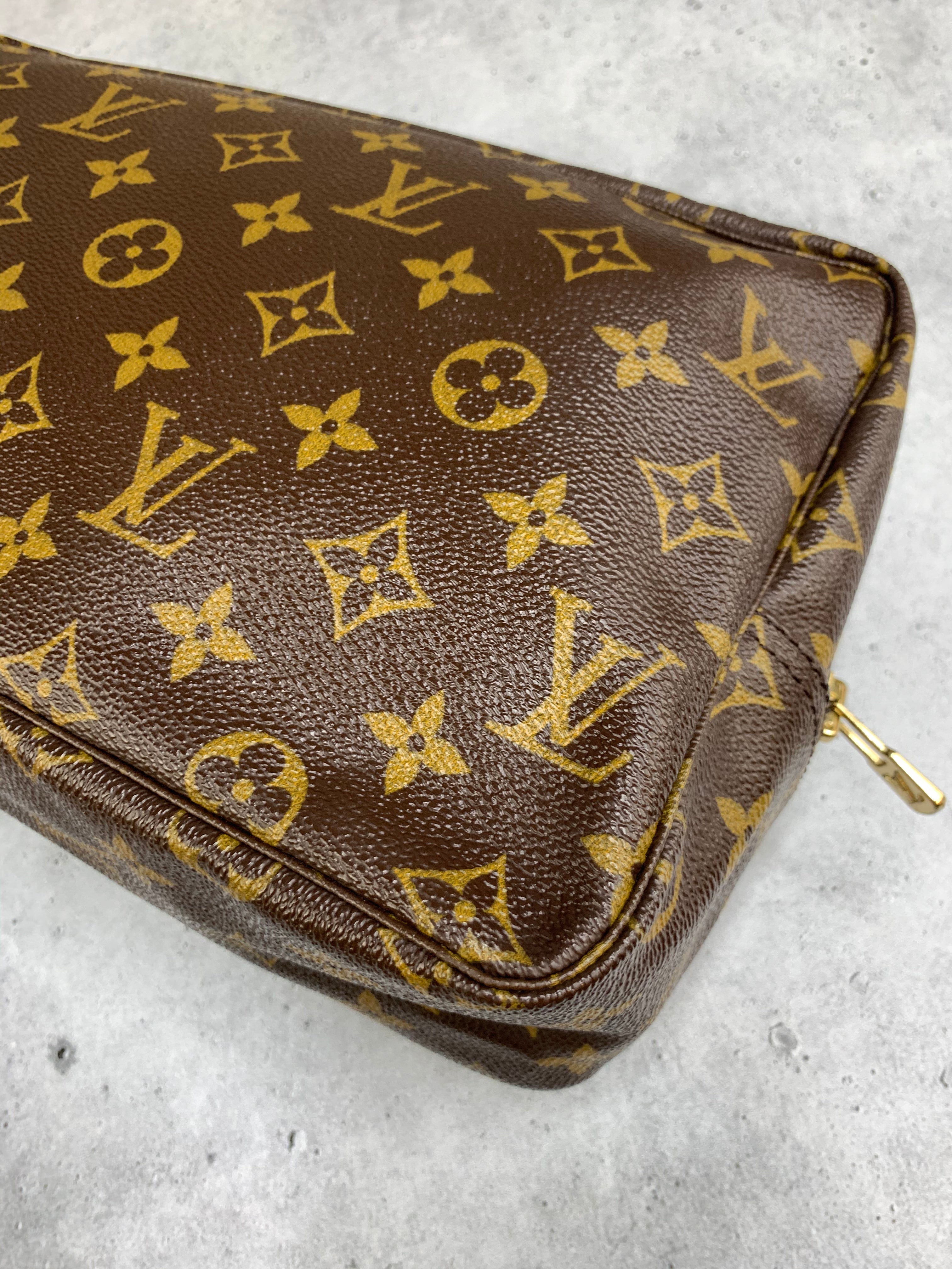 Louis Vuitton Trousse 28