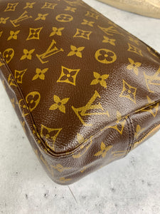 Louis Vuitton Trousse 28