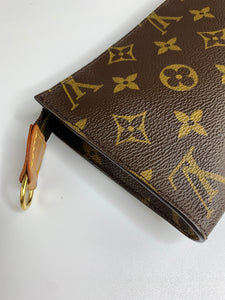 Louis Vuitton Bucket Pouch GM