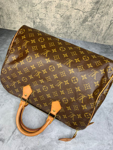 Louis Vuitton Speedy 35