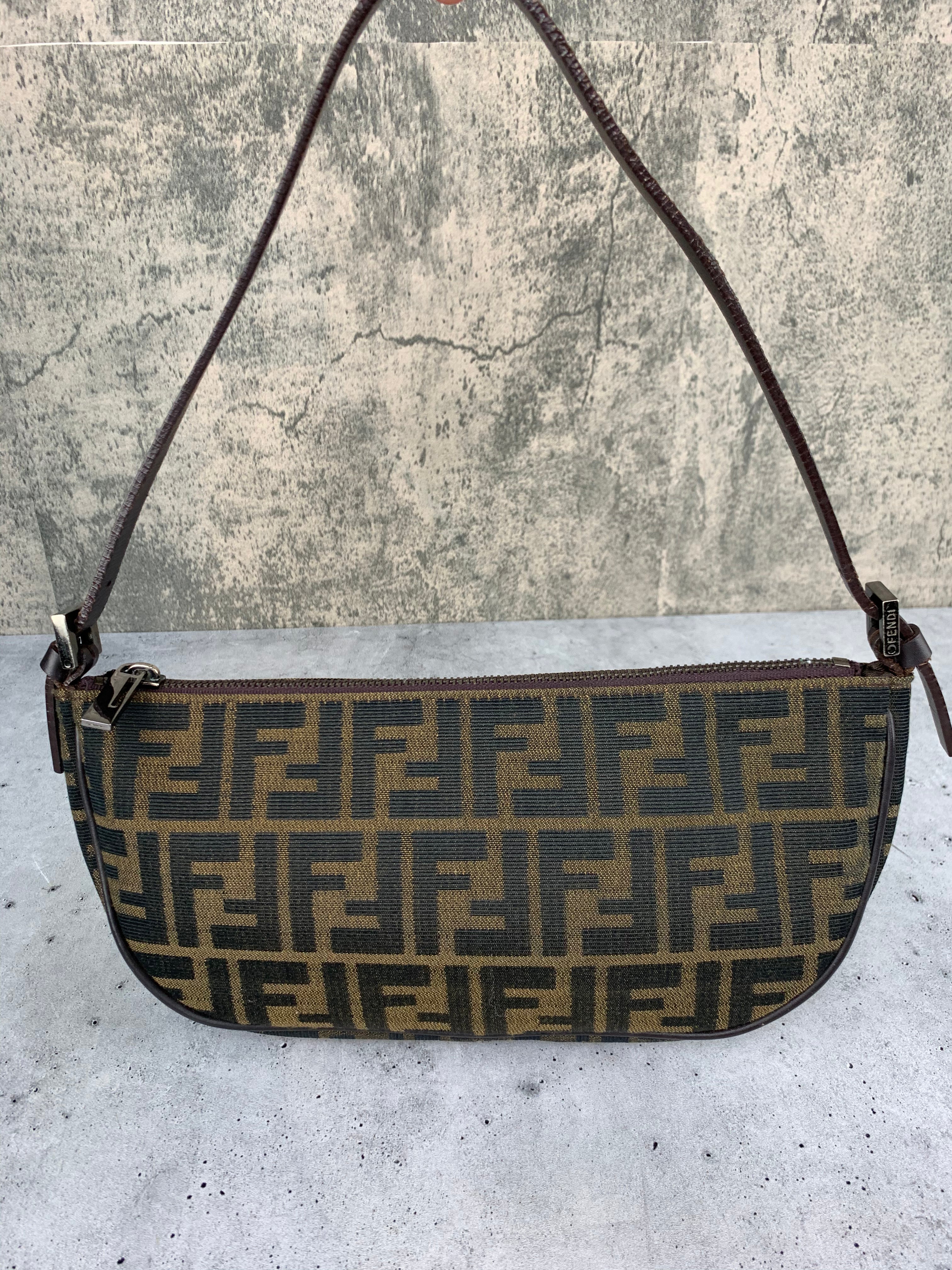 Pochette 2025 fendi vintage