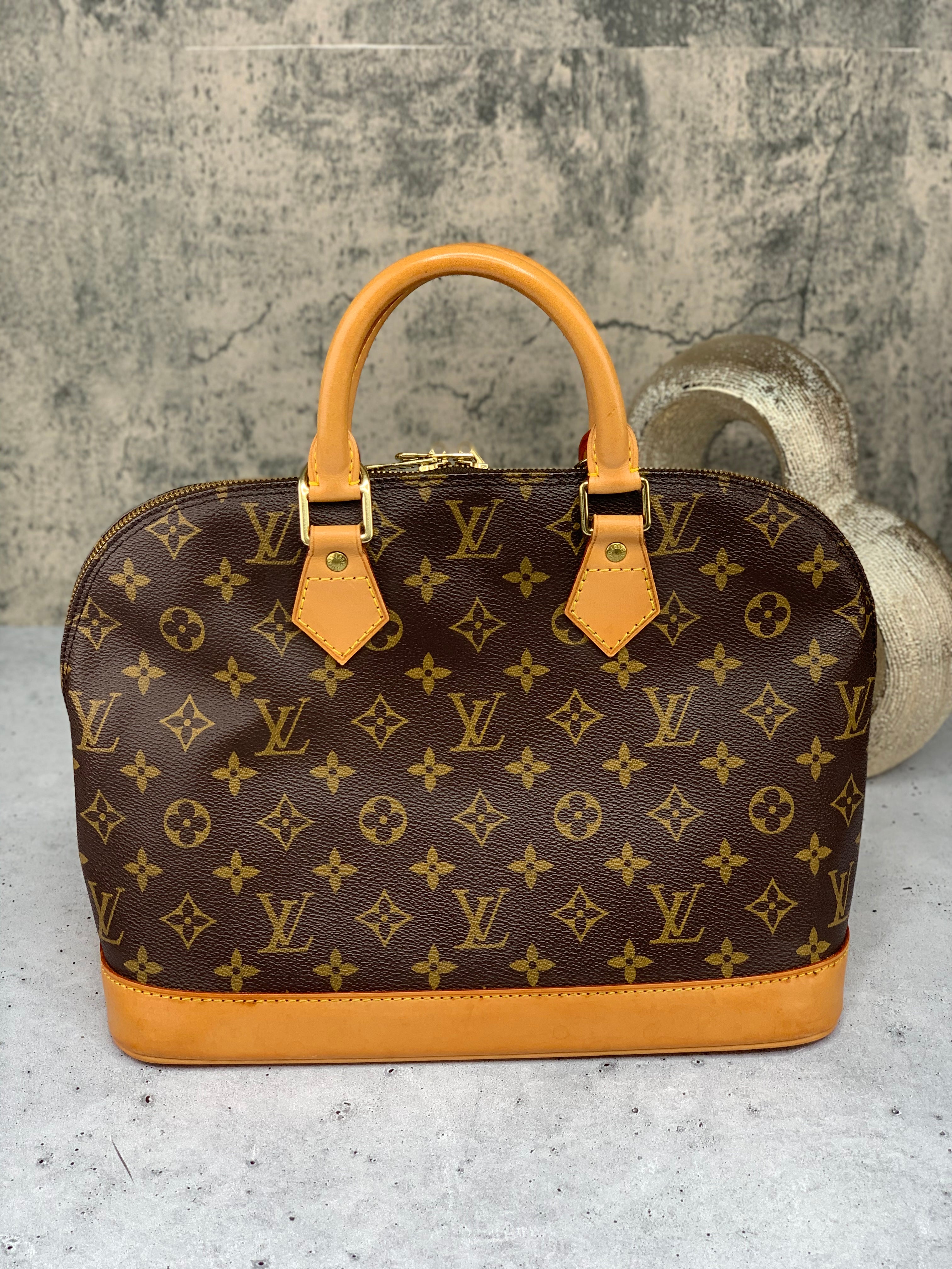 Louis Vuitton Alma PM