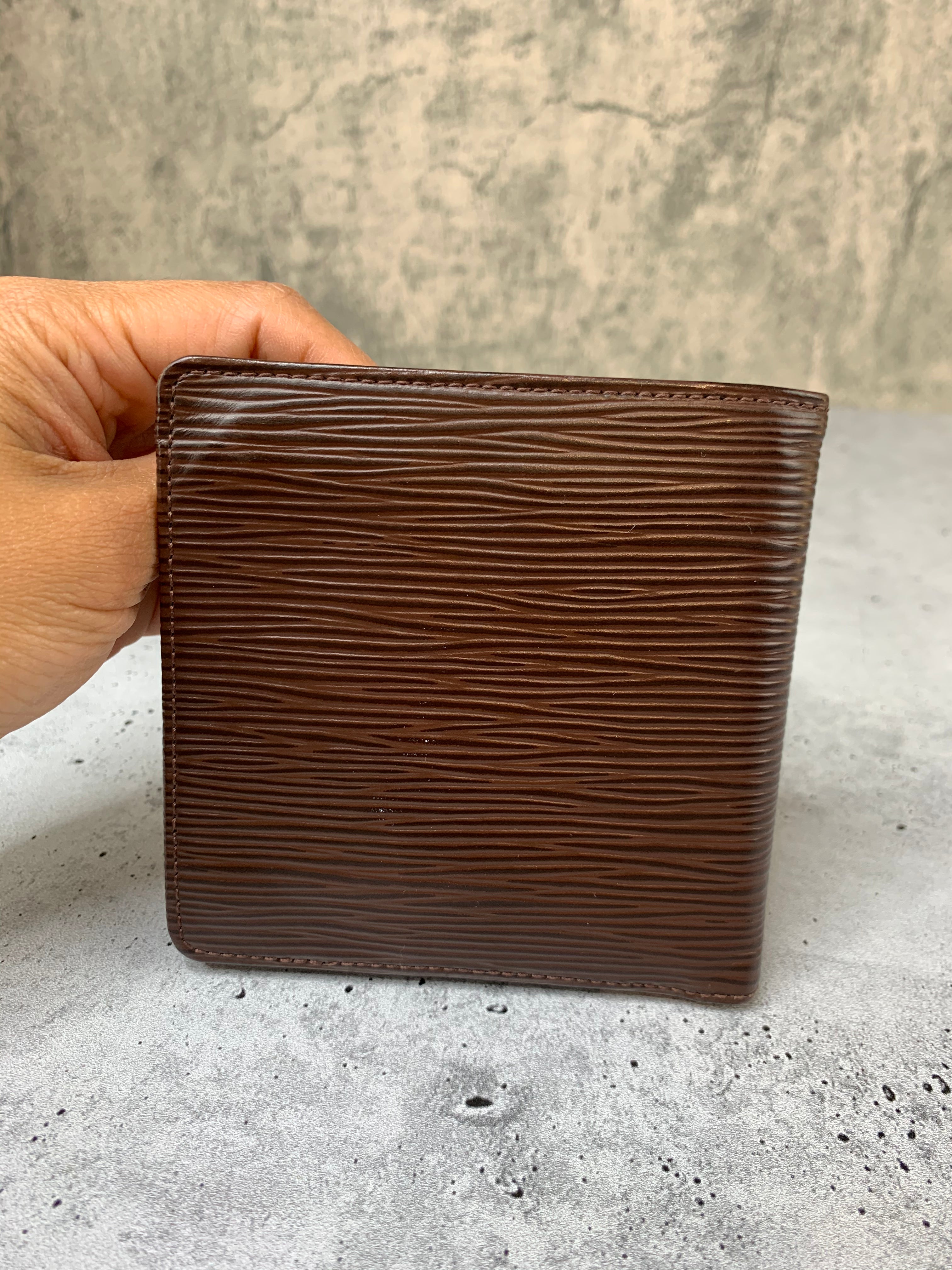 Louis Vuitton Marco Mens Wallet EPI yourvintagelvoe