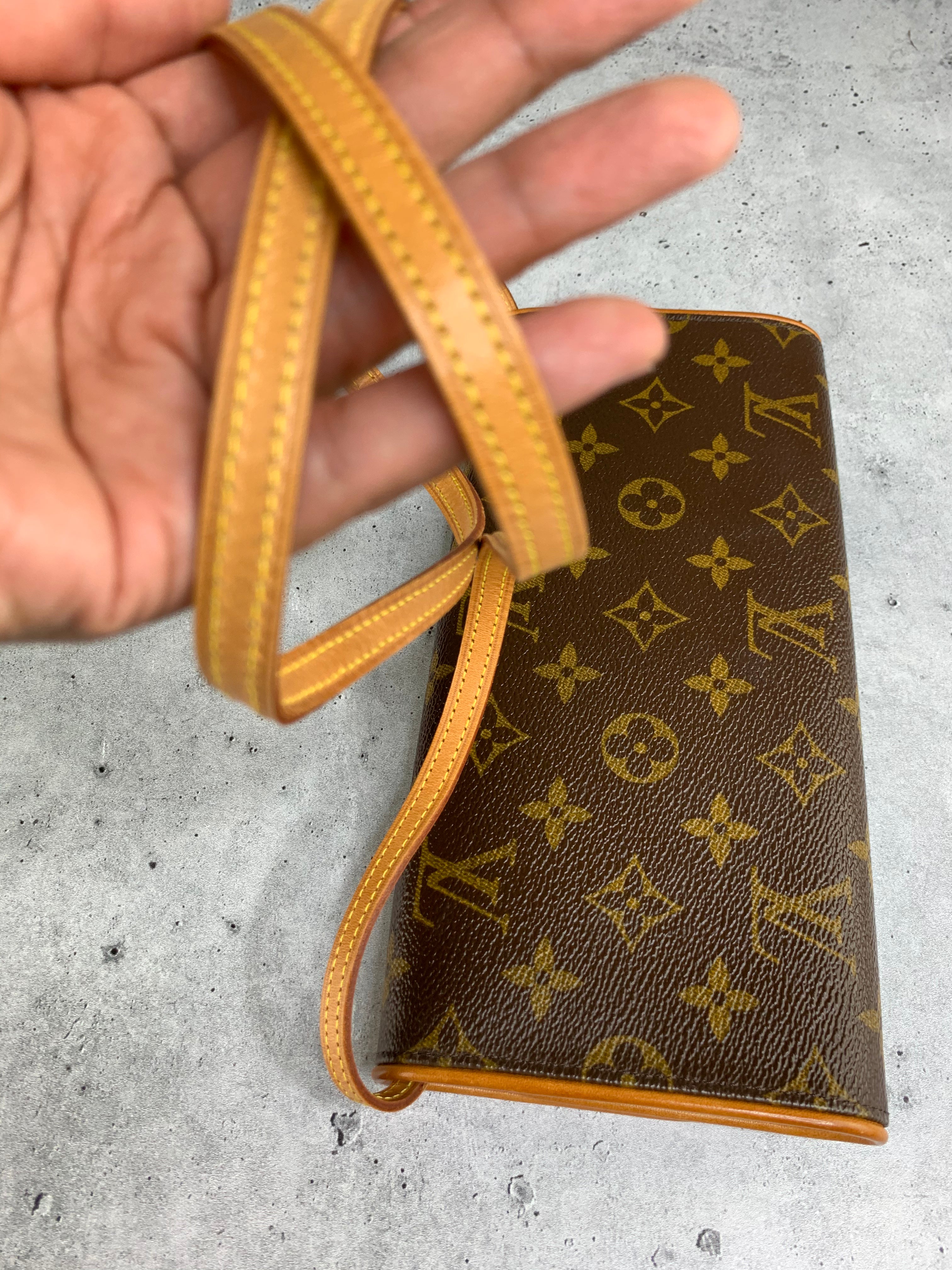 Louis Vuitton Twin Pochette GM