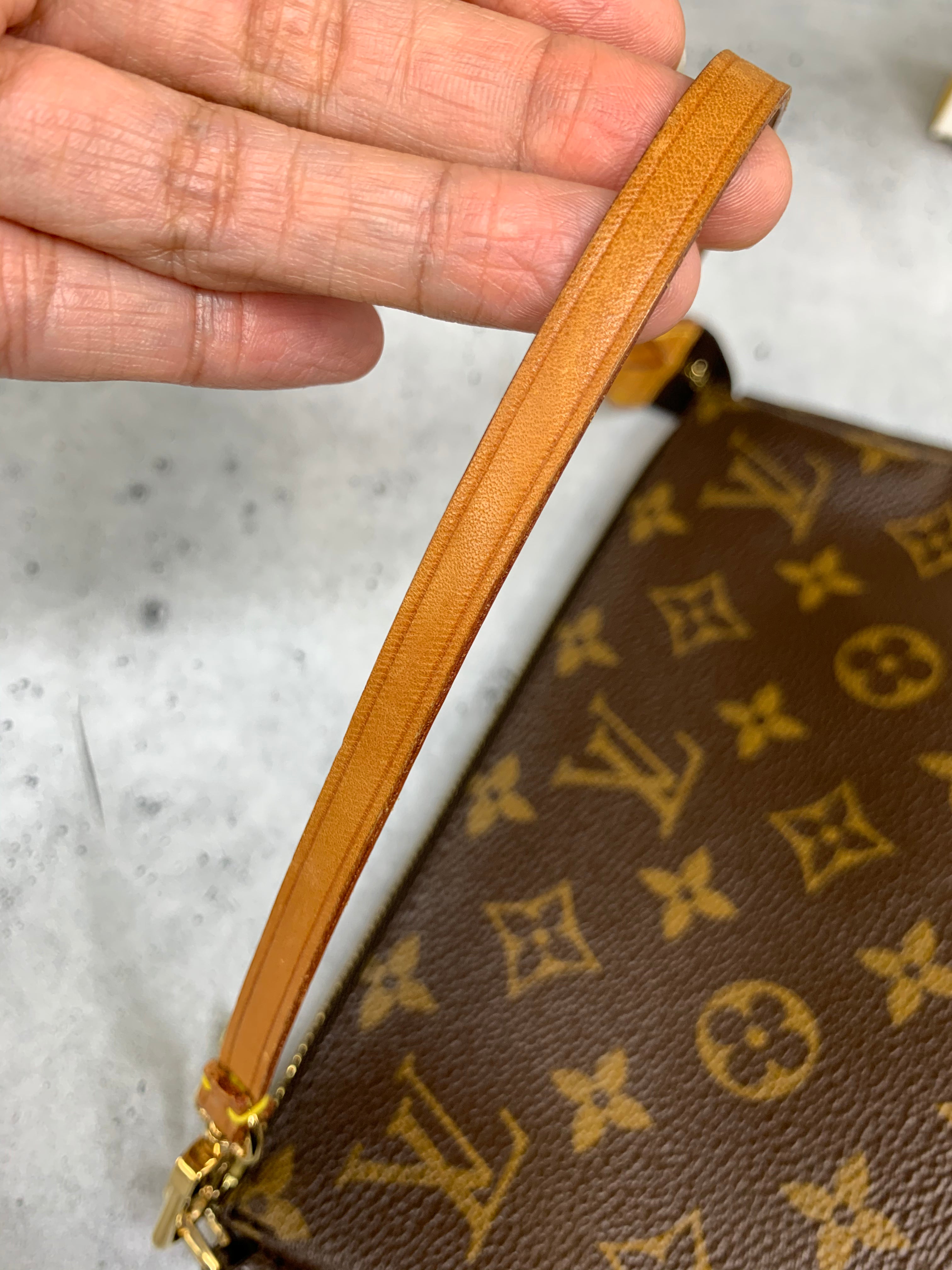 Louis Vuitton Pochette Accessories