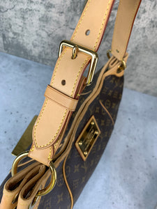 Louis Vuitton Galliera PM