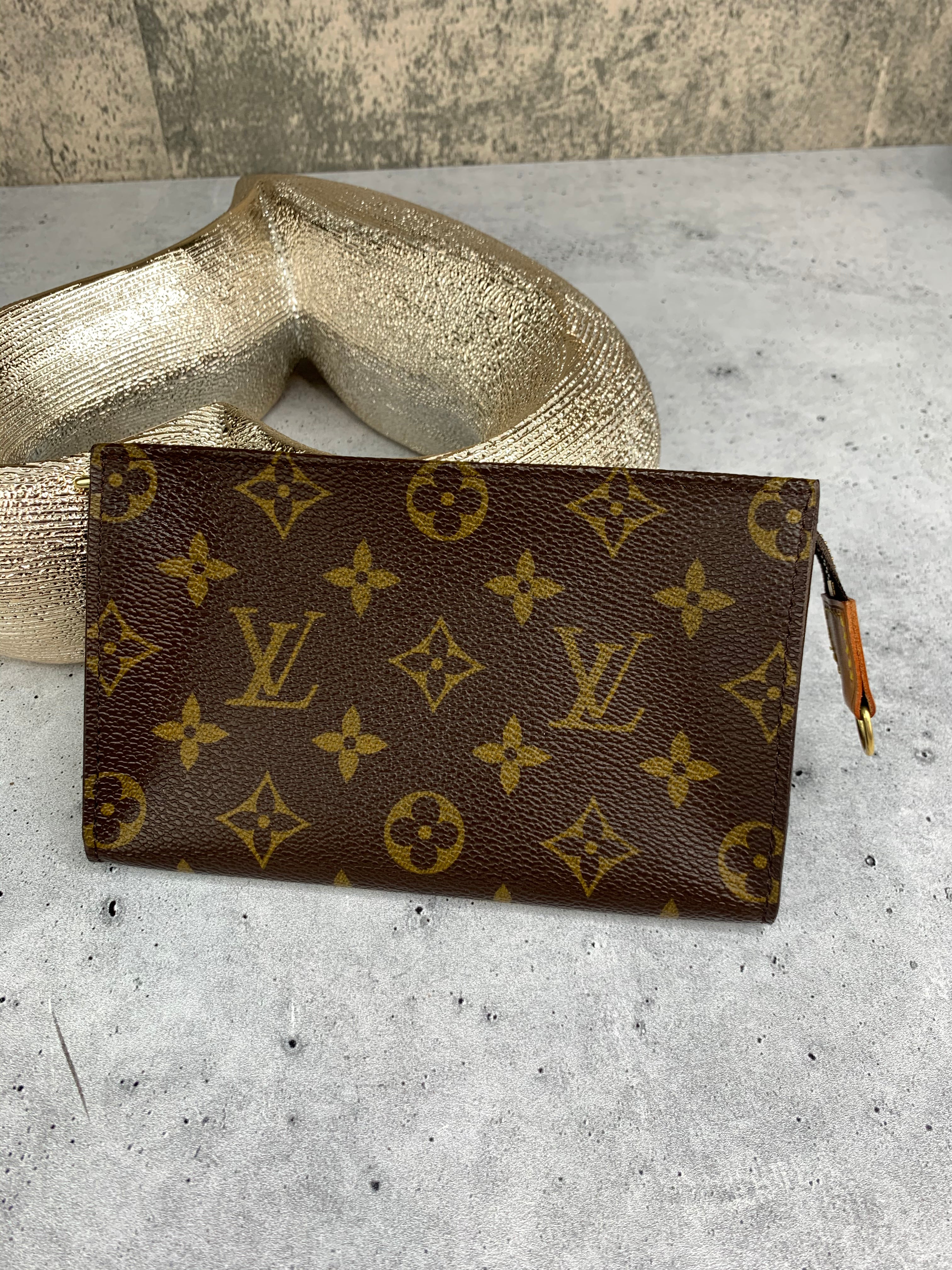 Louis Vuitton Trocadéro Clutch Travel Bag