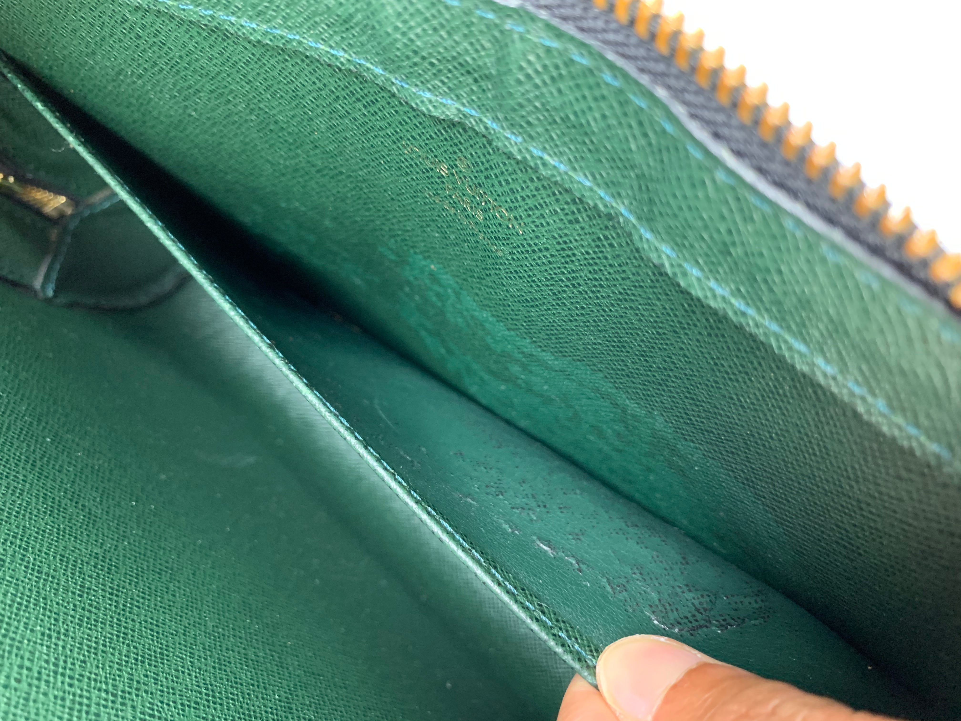 Louis Vuitton Pochette Orsay 2lk1219 Green Taiga Leather Wristlet