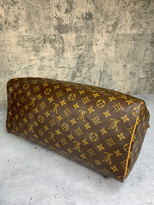 Louis Vuitton Speedy 40