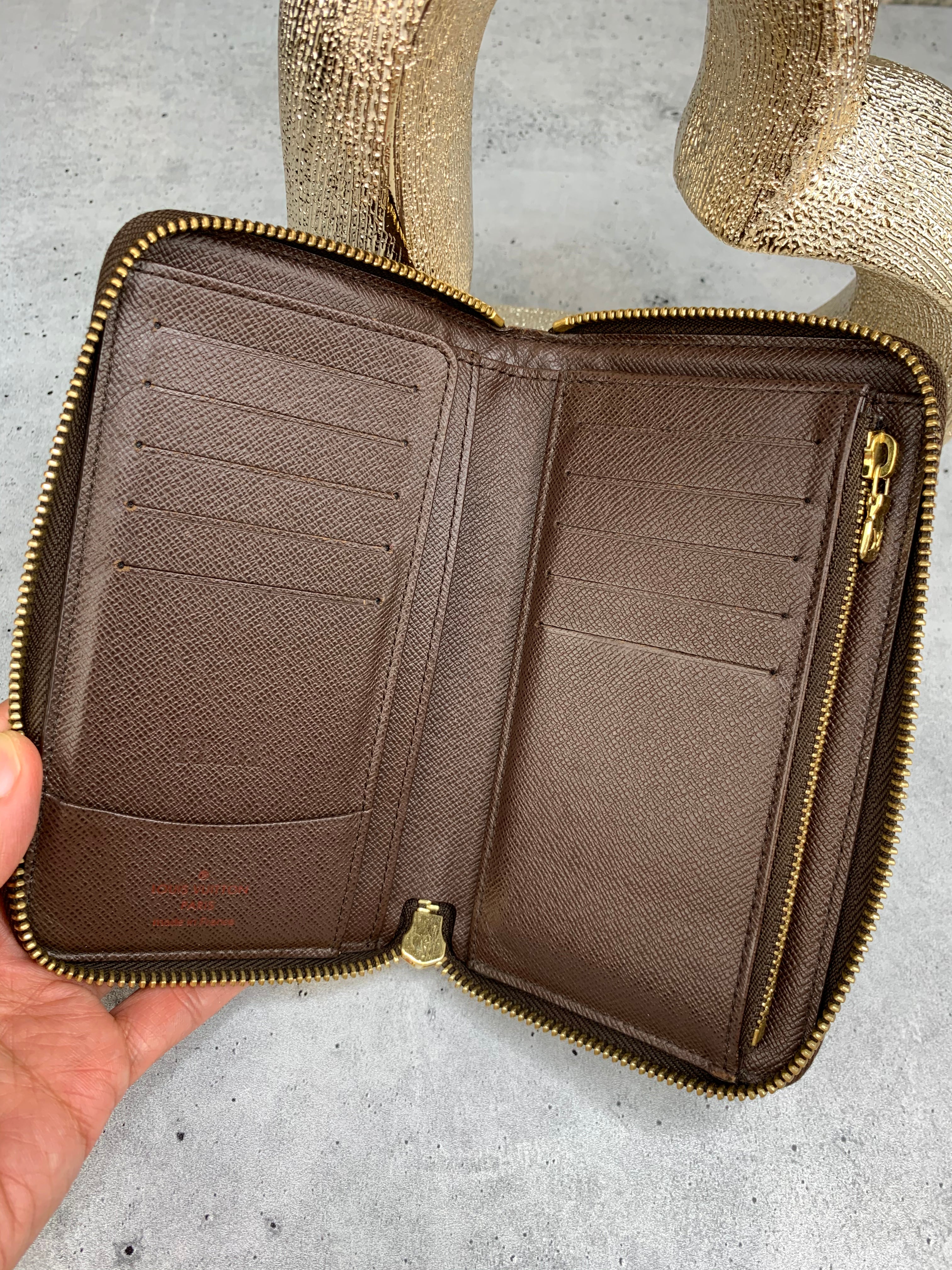 Louis Vuitton Short Zippy Wallet