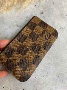 Louis Vuitton Key Pouch DE