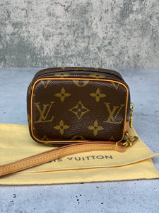 Louis Vuitton Monogram Trousse Wapity Pouch