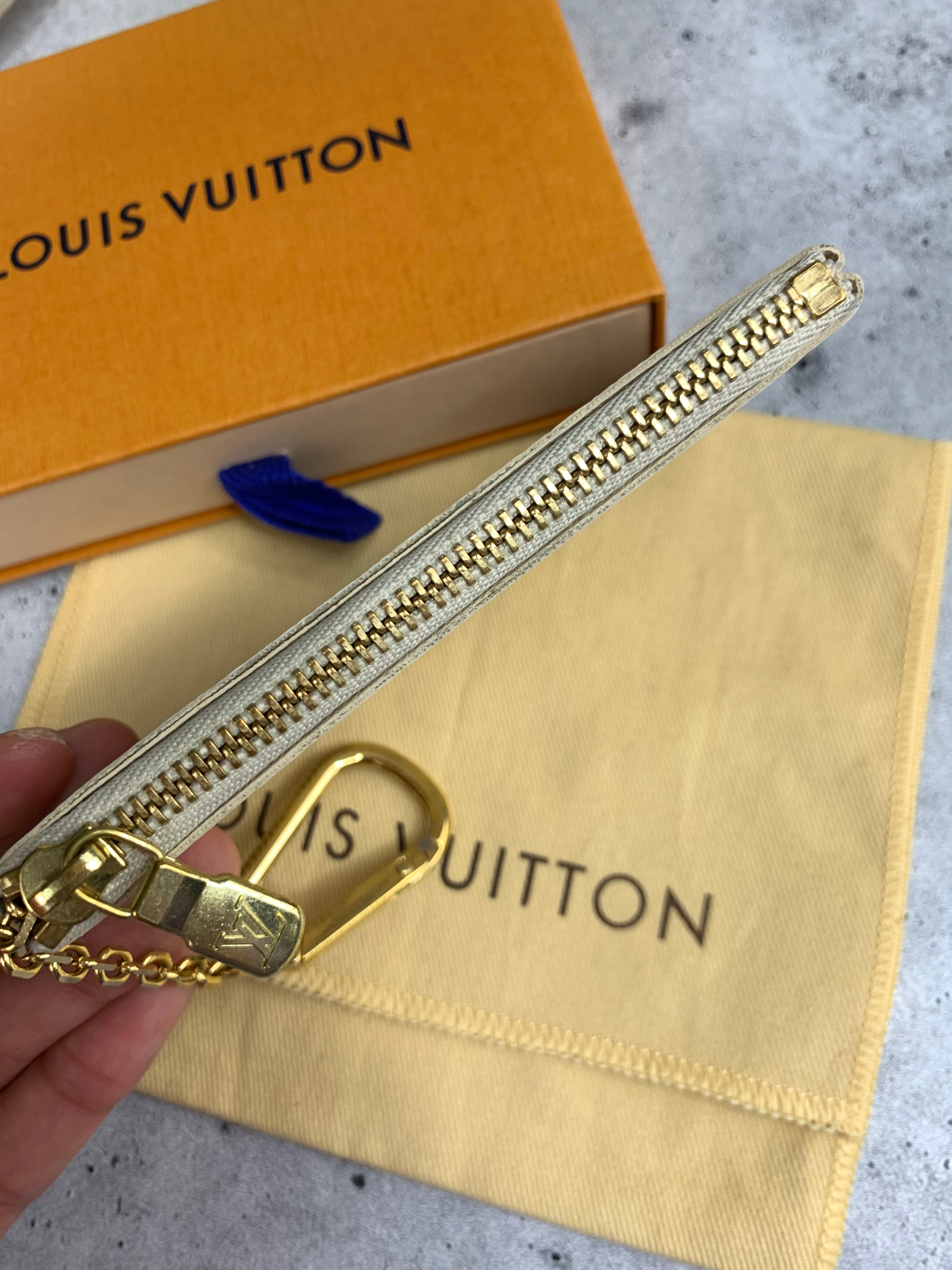 Louis Vuitton Key Pouch Azur – yourvintagelvoe