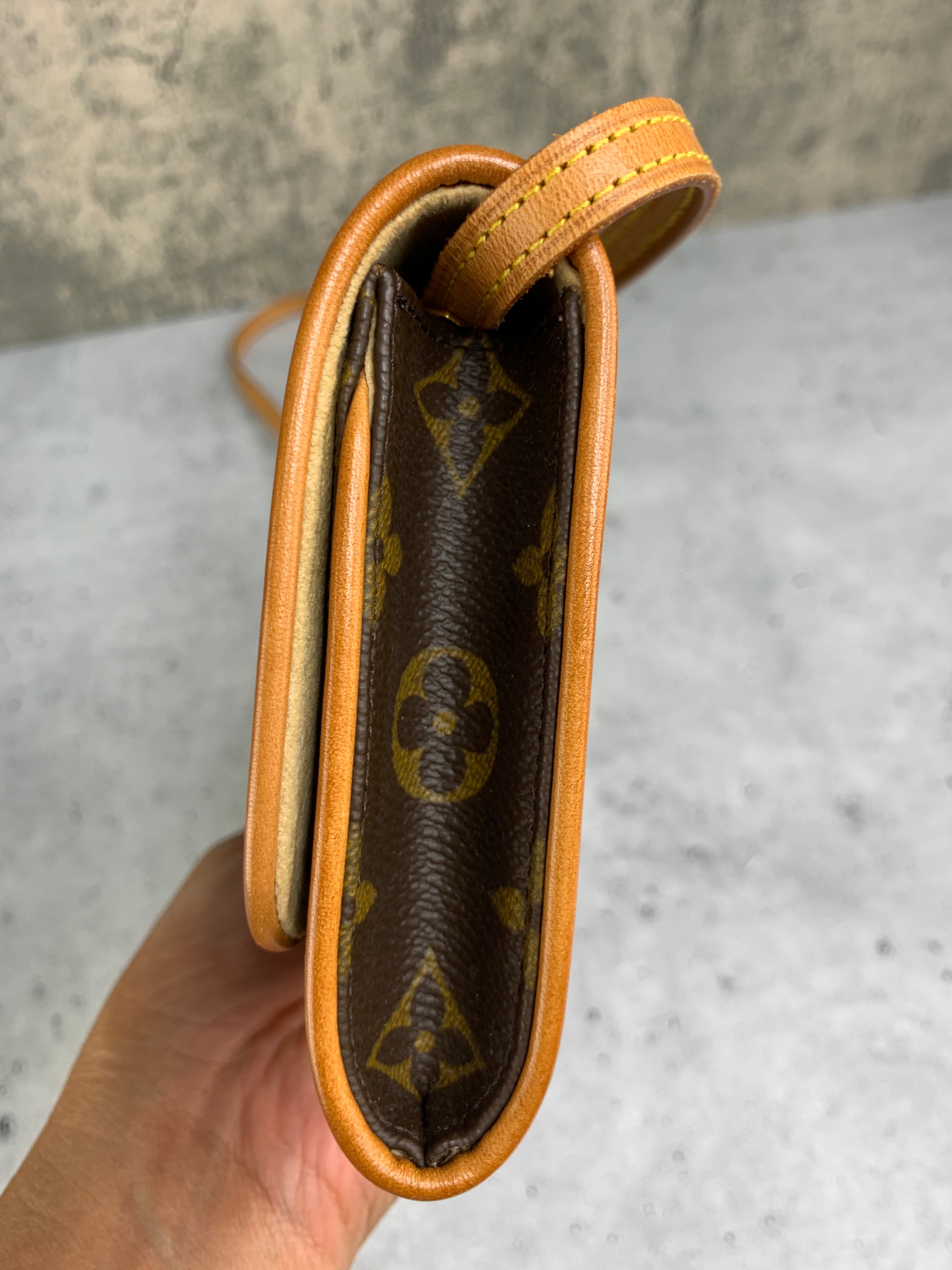 Louis Vuitton Twin Pochette GM