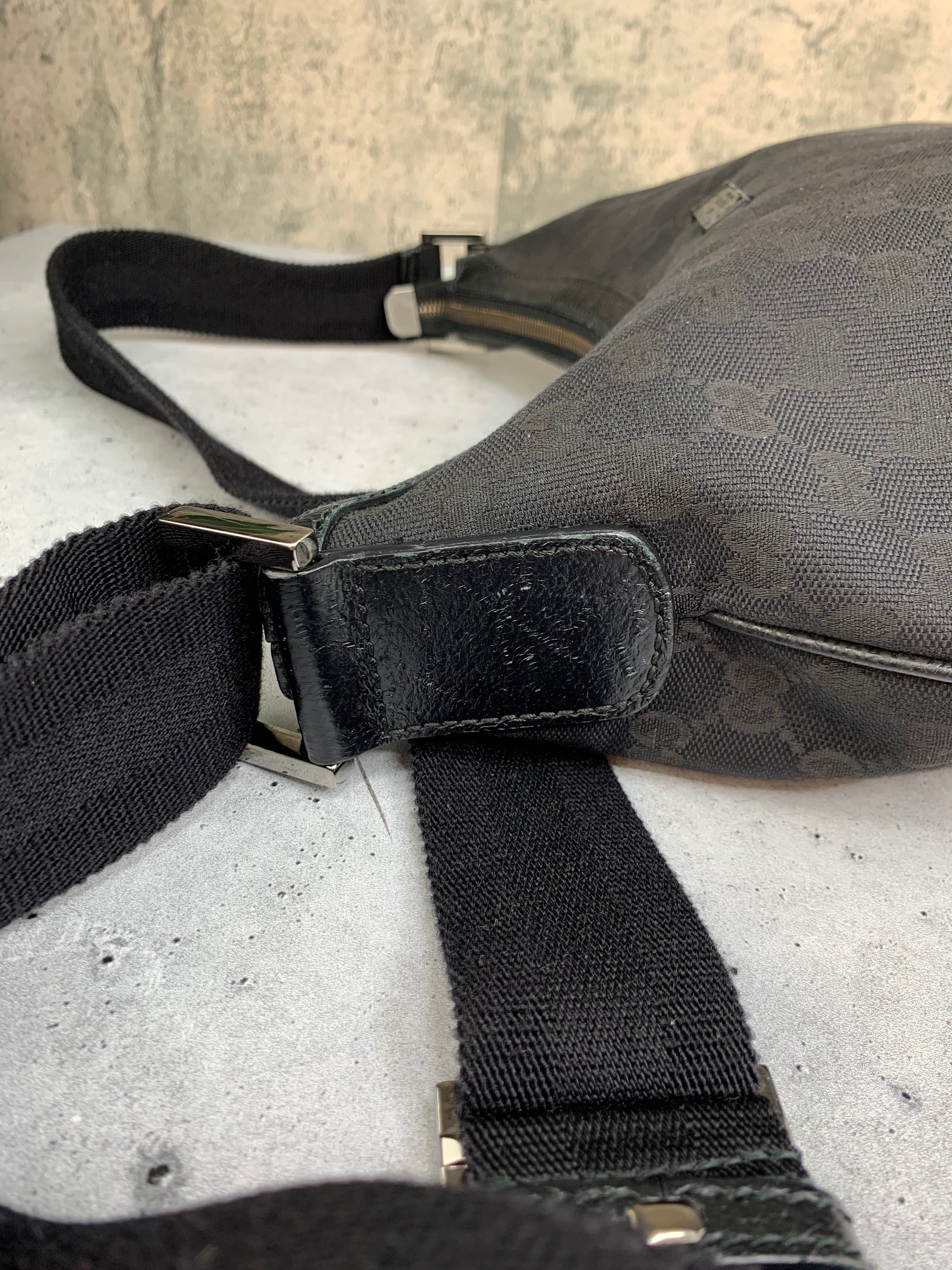 Leather Half Moon Crossbody Bag – Black – Fig Cashmere Ltd.