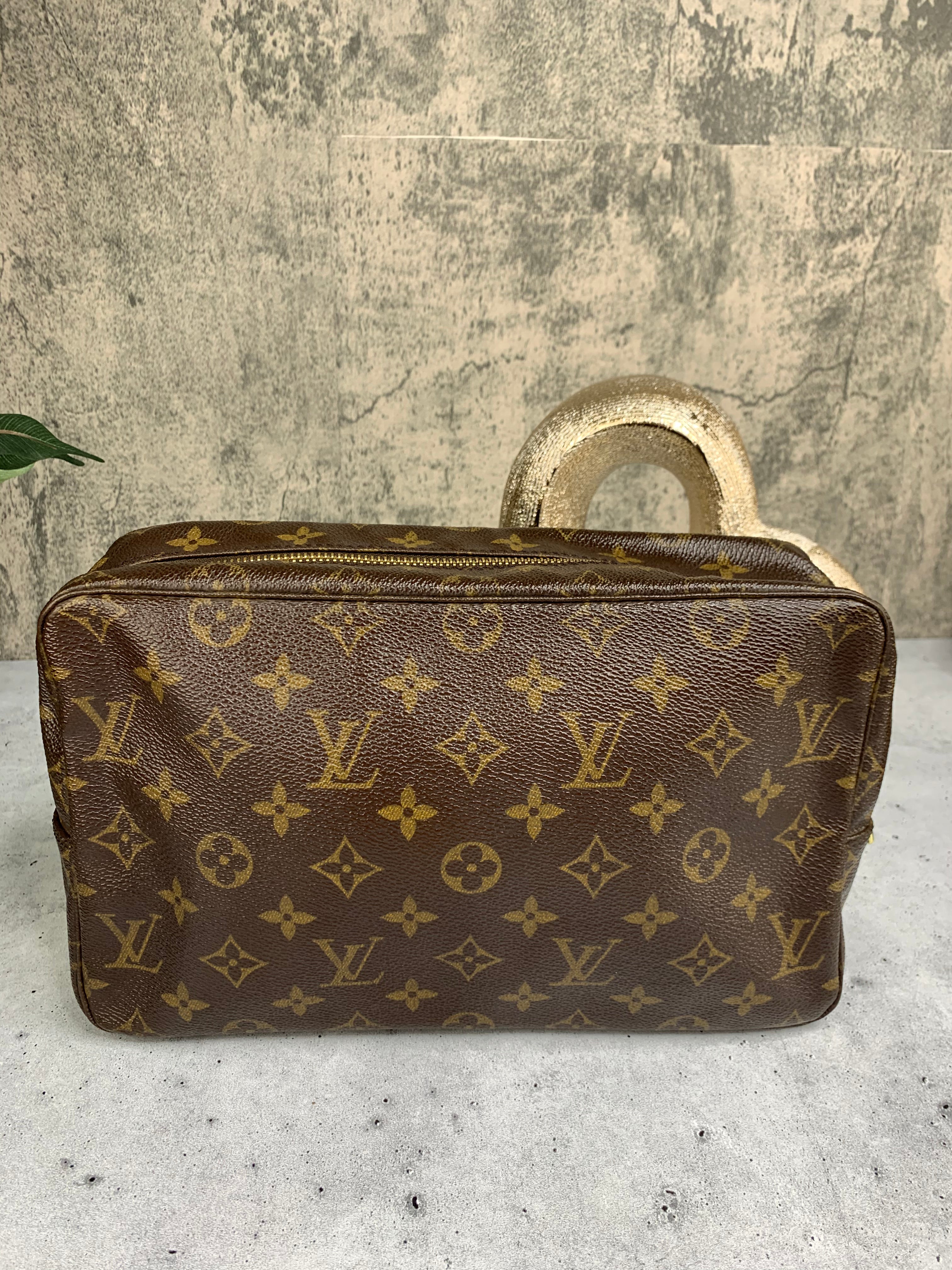 Louis Vuitton Trousse 28