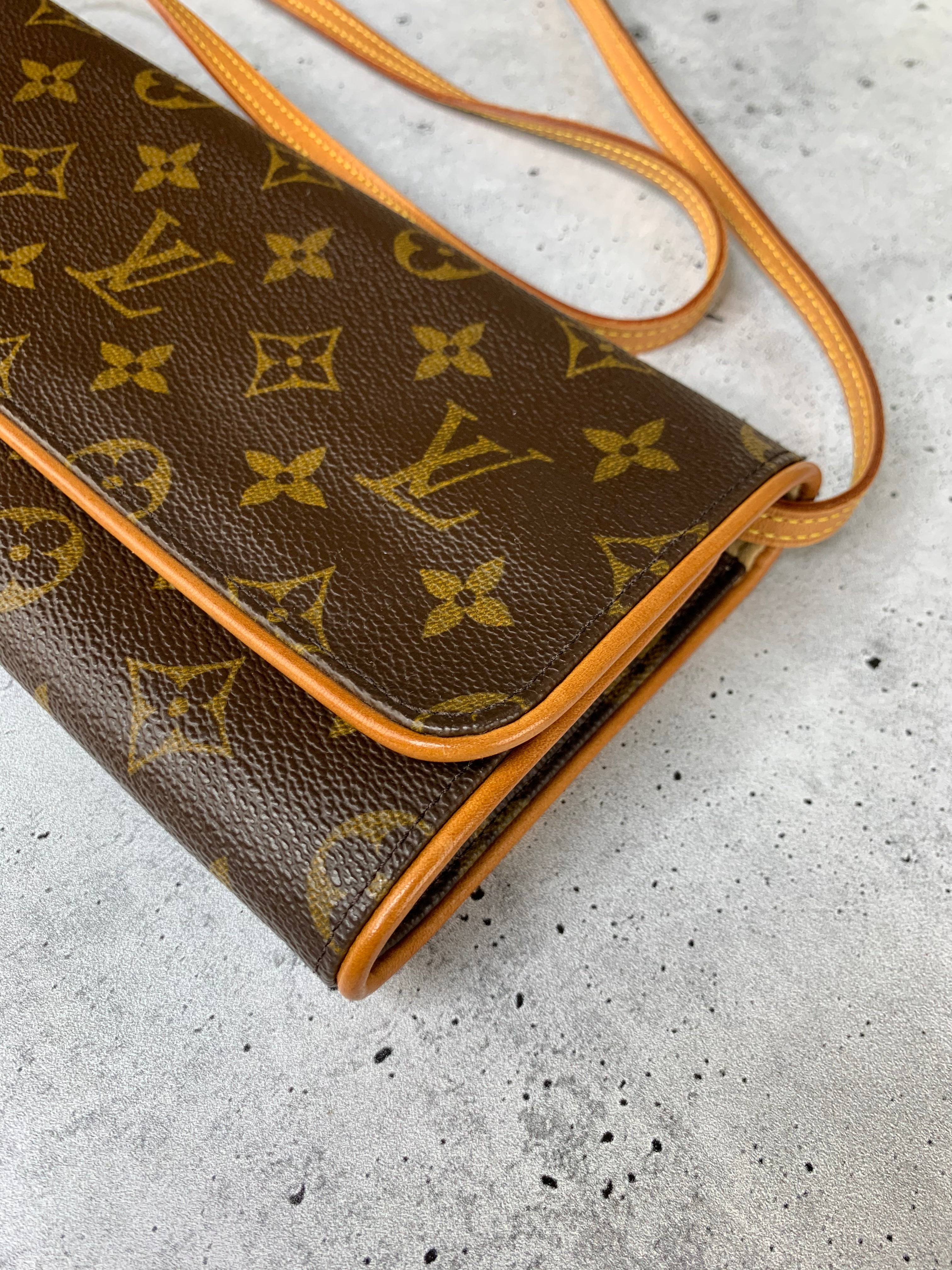 Louis Vuitton Twin Pochette GM