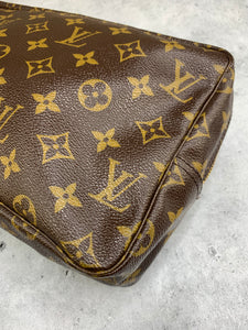 Louis Vuitton Trousse 28