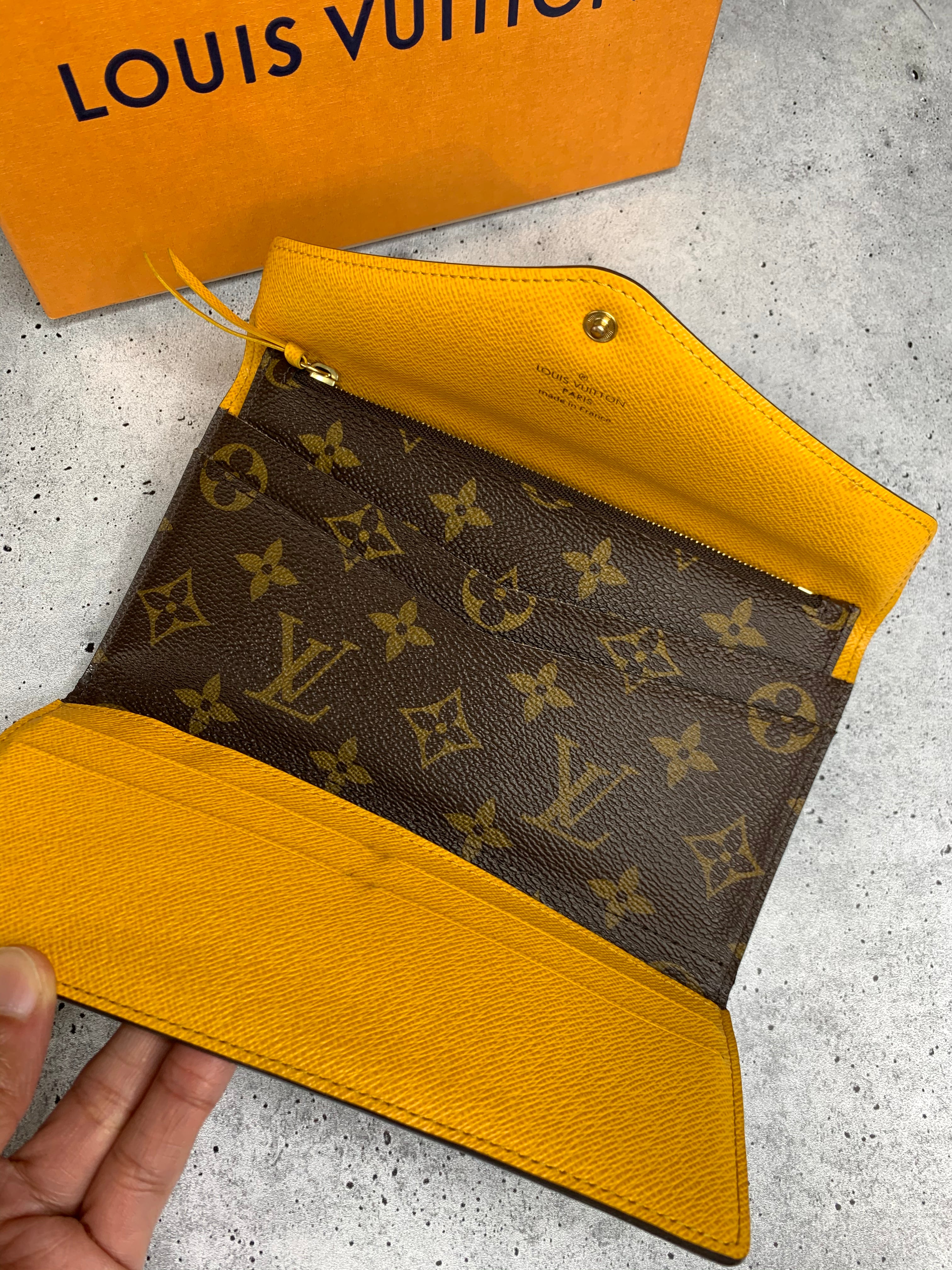 Louis Vuitton Josephine Wallet