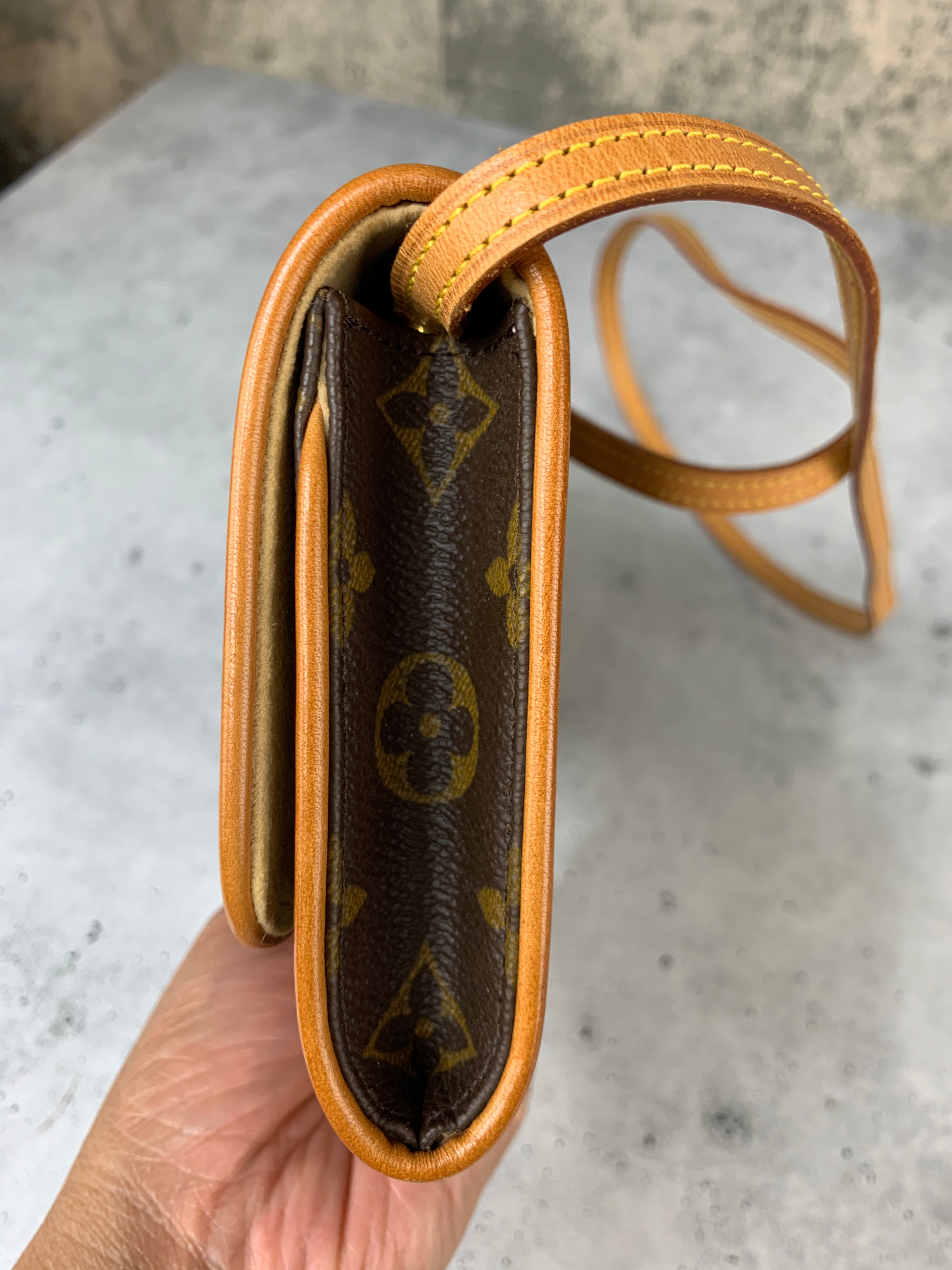 Louis Vuitton Twin Pochette GM