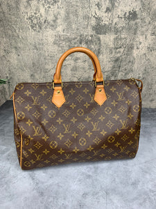 Louis Vuitton Speedy 35